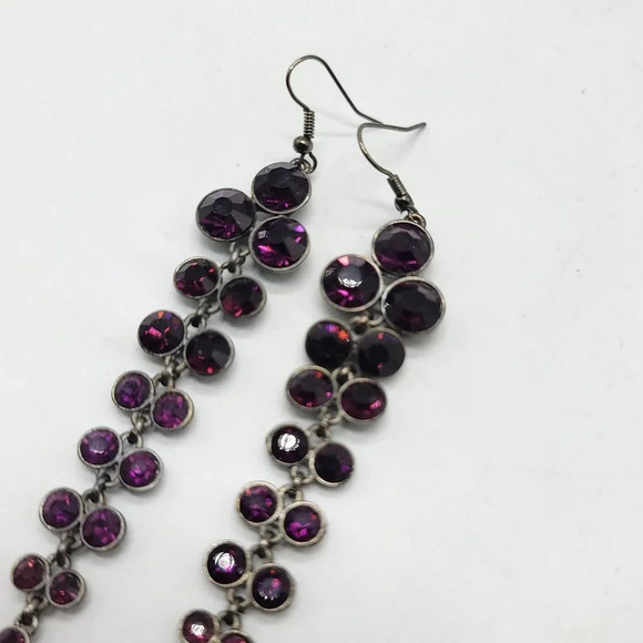 Black Tone Alloy Graduated Purple Glass Rhinestone Chandelier Earrings - Picture 2 of 4